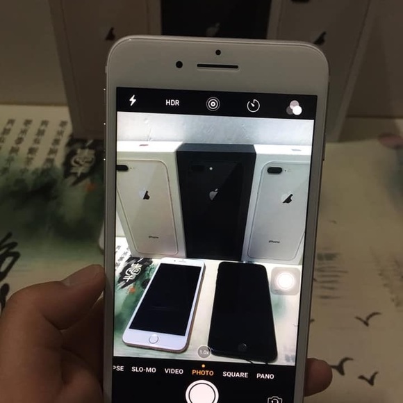 Unlocked iPhone 8 Plus - Picture 8 of 8